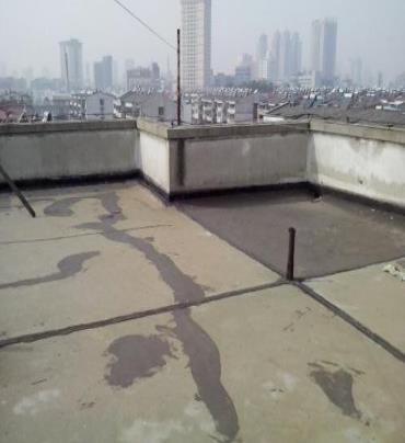 合肥市漏水维修 楼顶漏水是什么原因，楼顶漏水维修方法是什么?